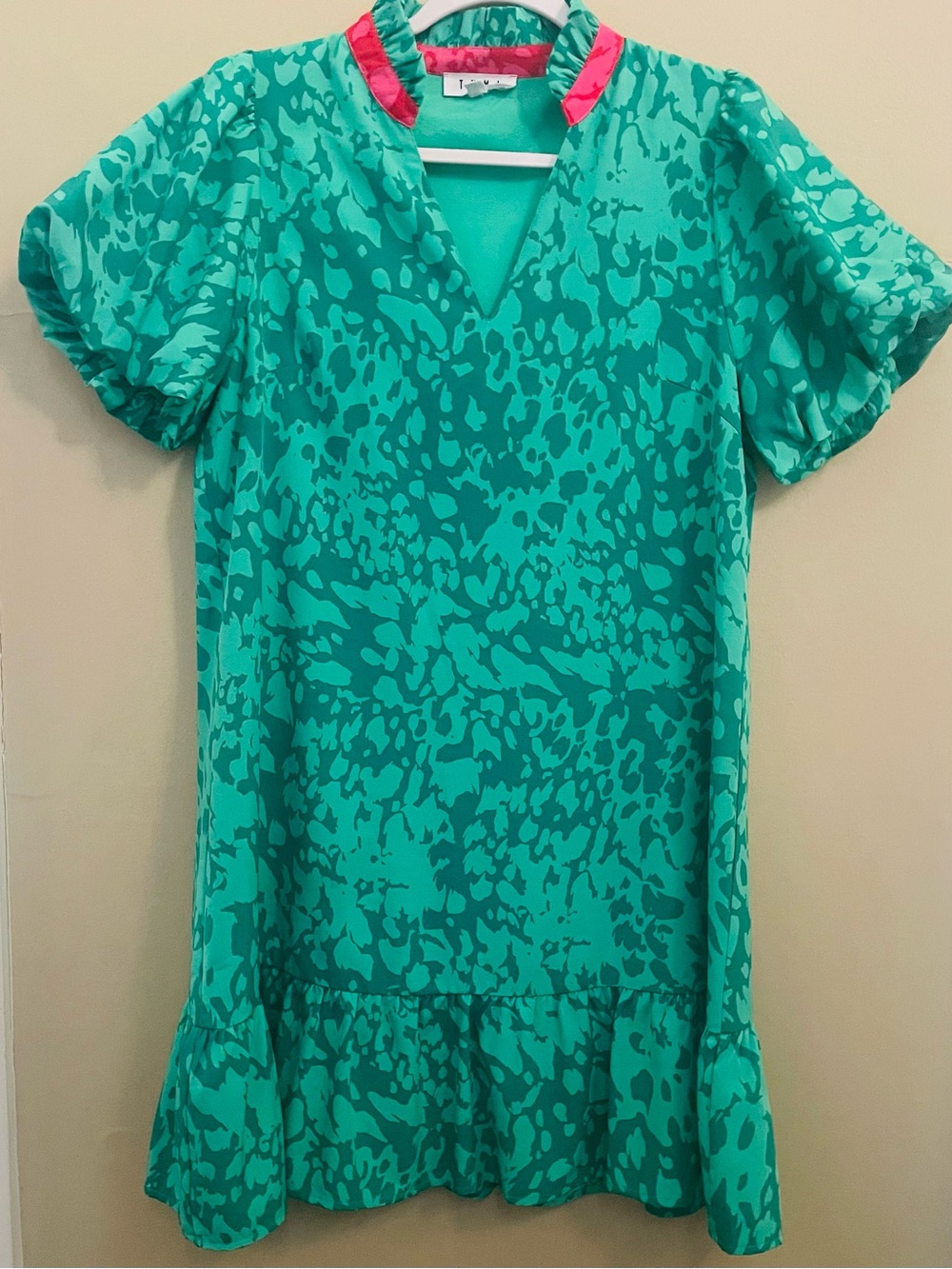 Anthropologie THML Green Textured Cheetah Puff Sleeve Dress Sz M Resort Boho